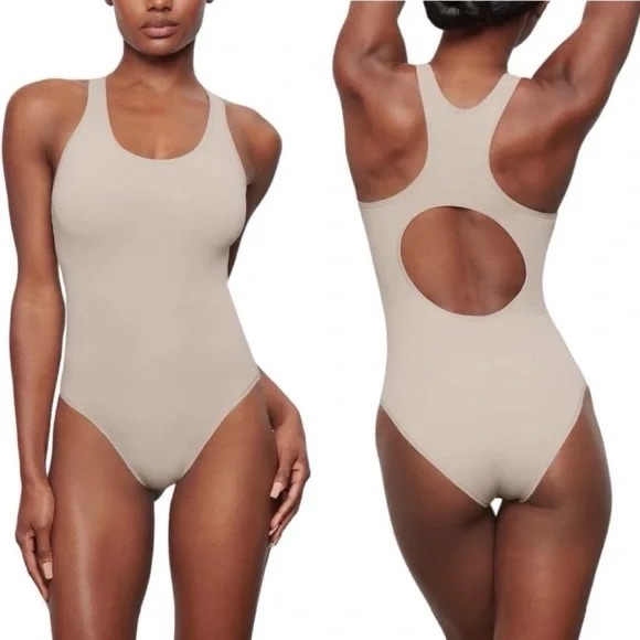 Skims Utility Sport Bodysuit (M) Stone - Picture 5 of 5